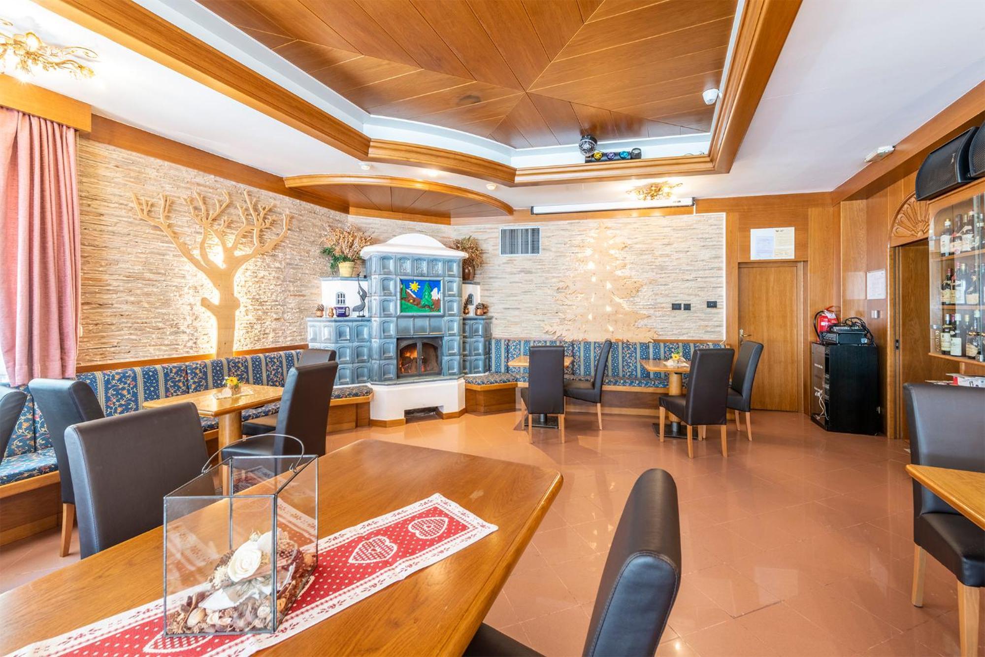 Hotel Alpino Wellness & Spa Peio Fonti Εξωτερικό φωτογραφία