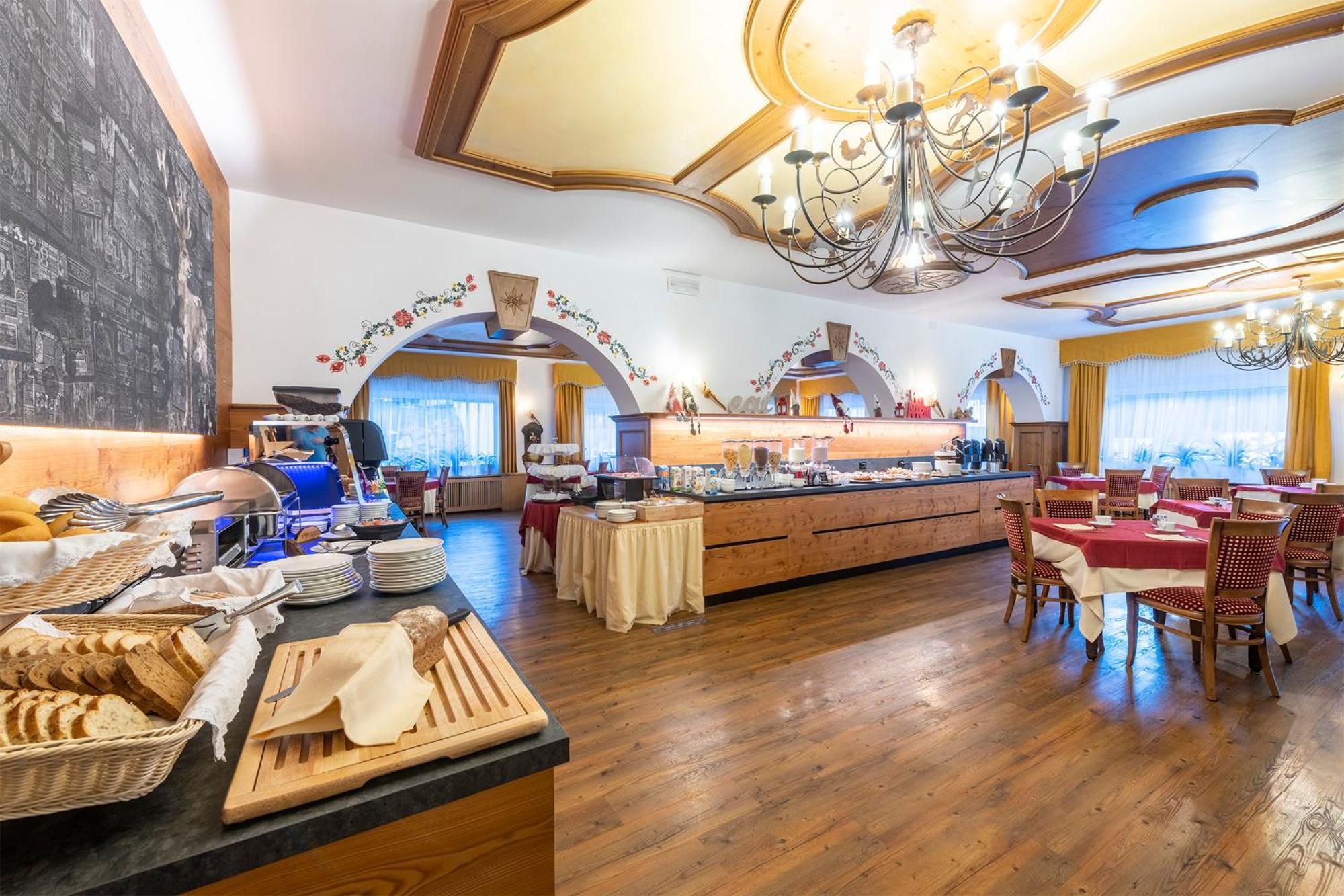 Hotel Alpino Wellness & Spa Peio Fonti Εξωτερικό φωτογραφία