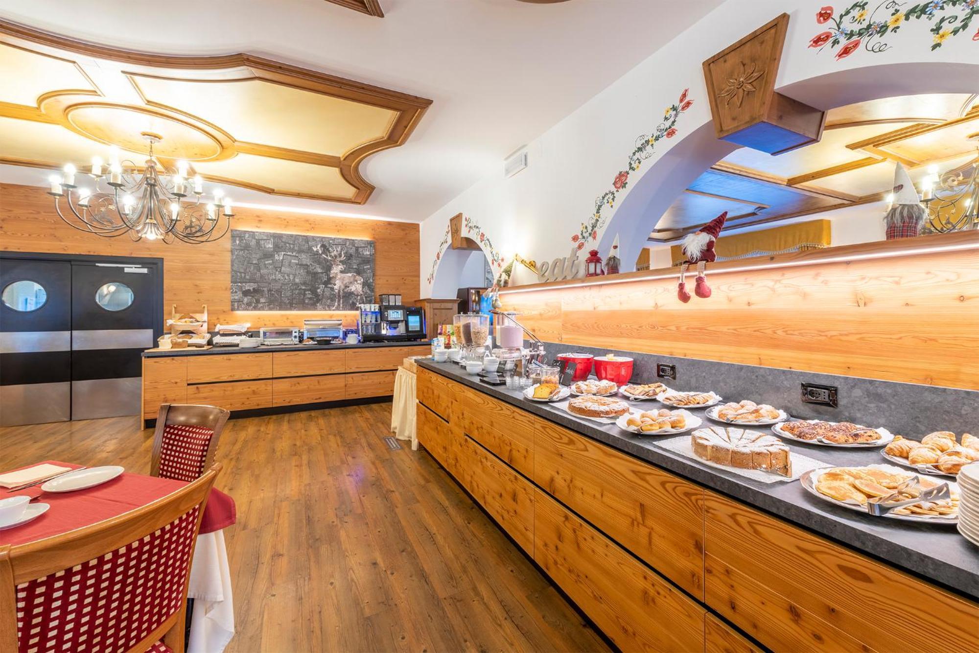 Hotel Alpino Wellness & Spa Peio Fonti Εξωτερικό φωτογραφία